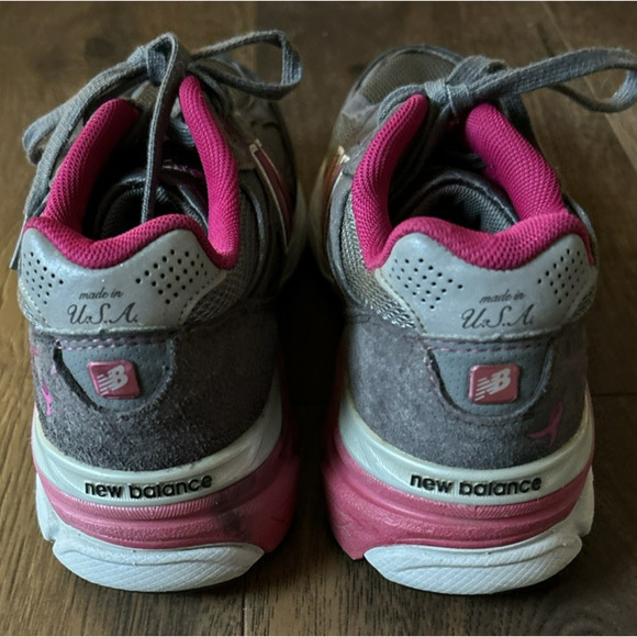 New Balance 990v3 Womens 8.5 Breast Cancer Awareness Running Shoes Gray Pink - Picture 7 of 16